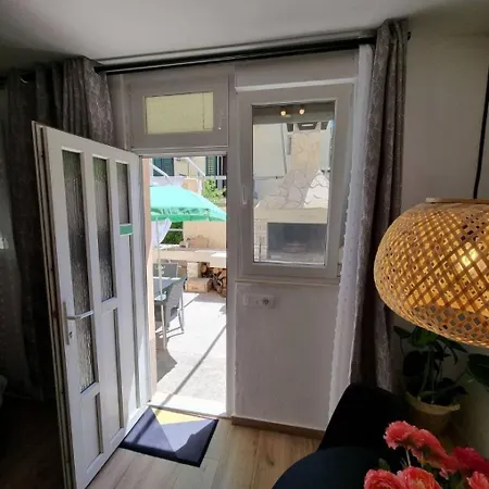 Edvard Apartman
