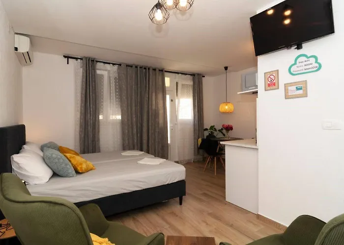 Апартаменты Edvard Сплит